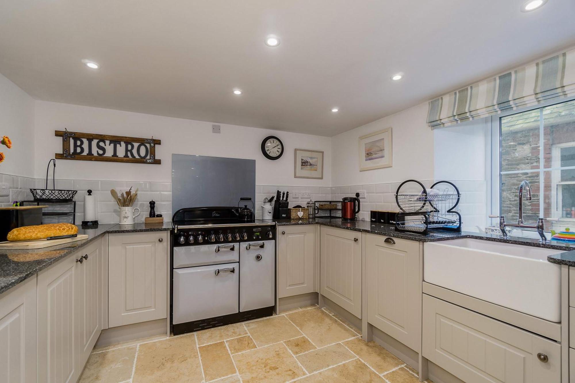 Jessamine: Restored Fisherman's Close To Looe's Harbour