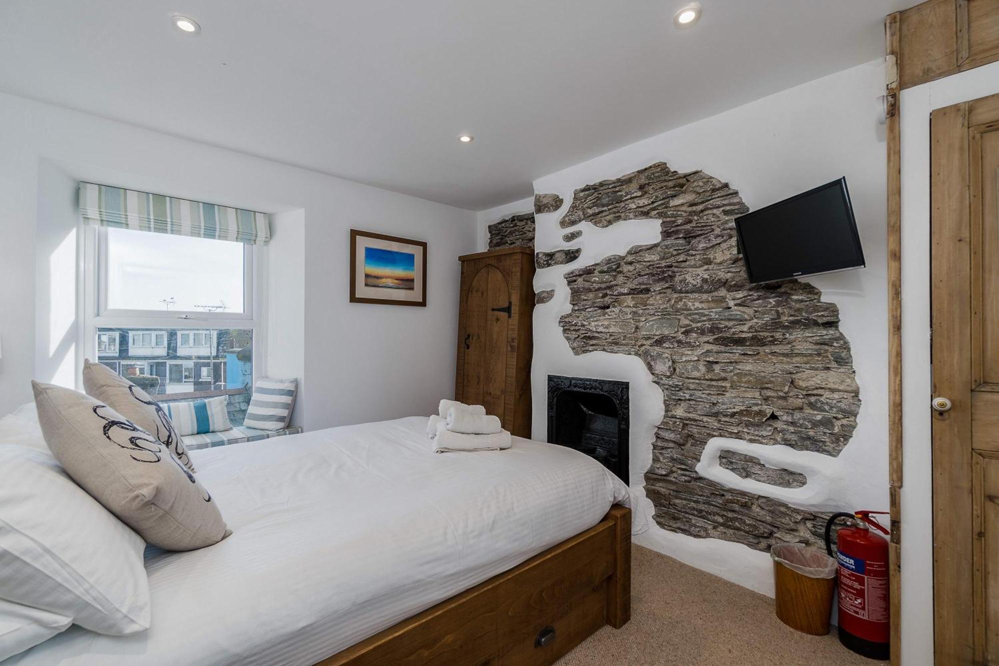 Holiday home Jessamine: Restored Fisherman's Close To Looe's Harbour *